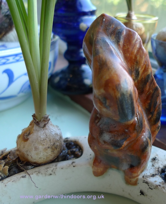 1930s squirrel flower trough