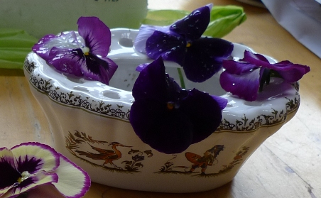 vase pique fleurs moustiers